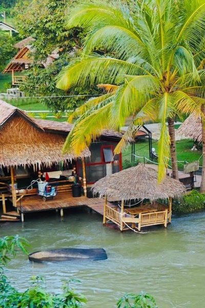 สวนอิงธารรีสอร์ท แก่งกระจาน เพชรบุรี